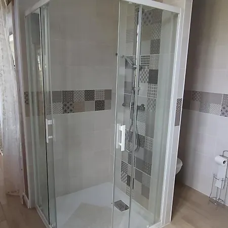 L'ecureuil Gourmand, D'hotes En Anjou Bleu Saint-Martin-du-Bois (Maine-et-Loire)